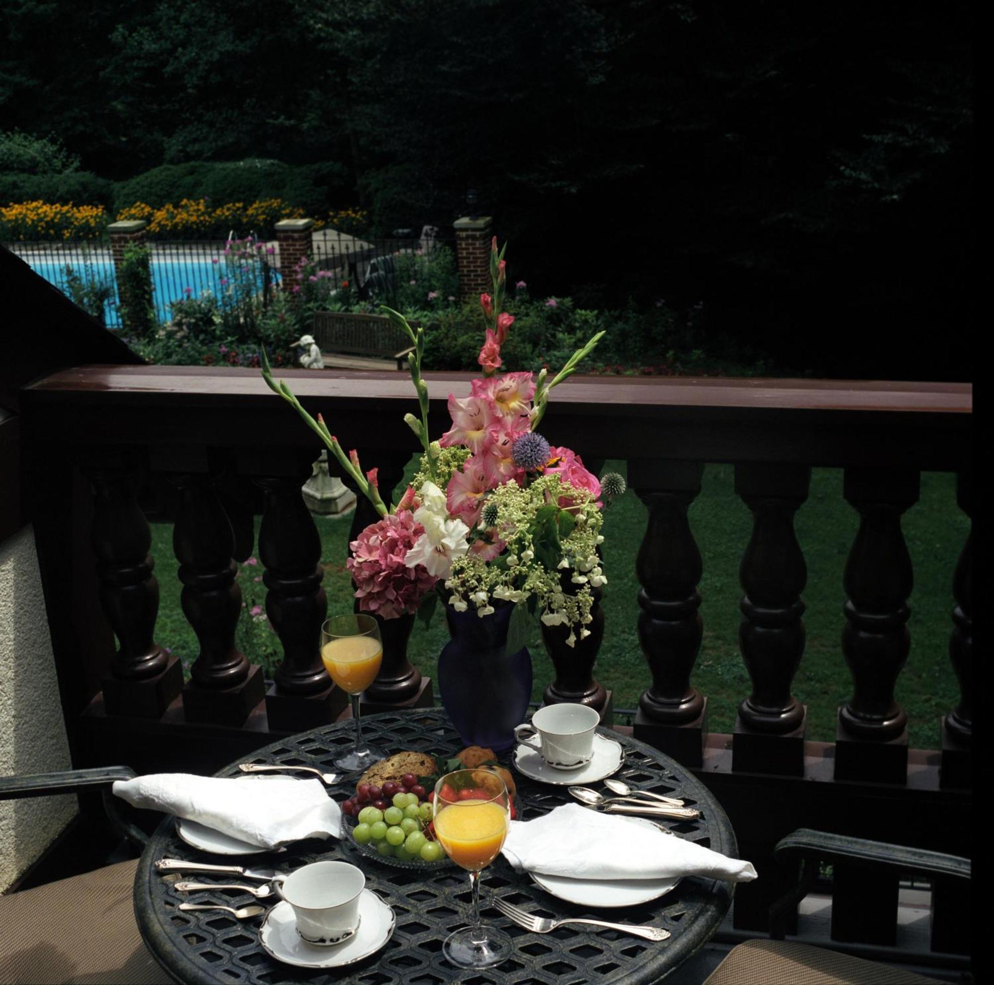 Gramercy Mansion Stevenson Room photo